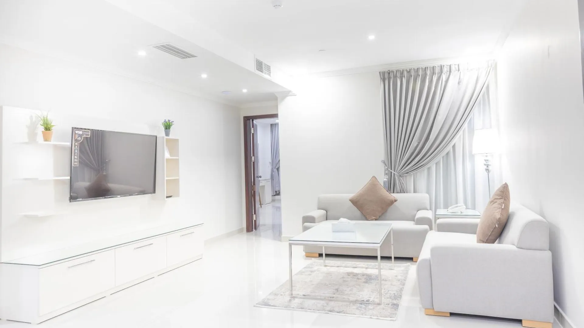 Mooj Apartments Hotel الدمام