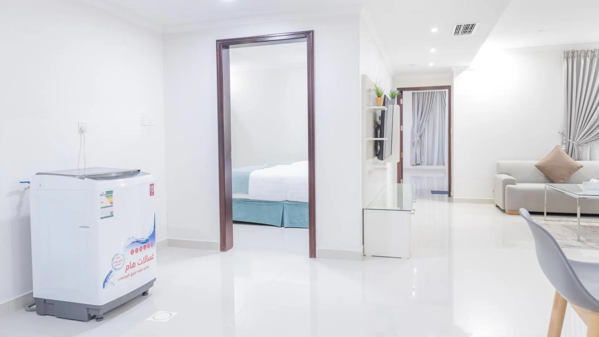 Mooj Apartments Hotel الدمام