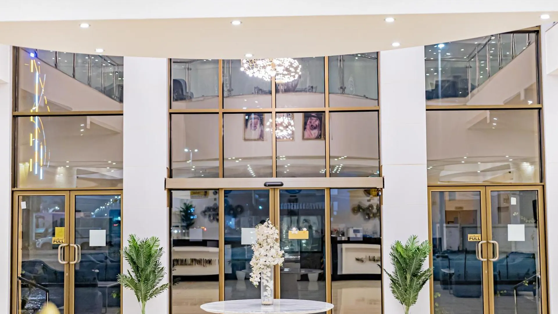Mooj Apartments Hotel الدمام